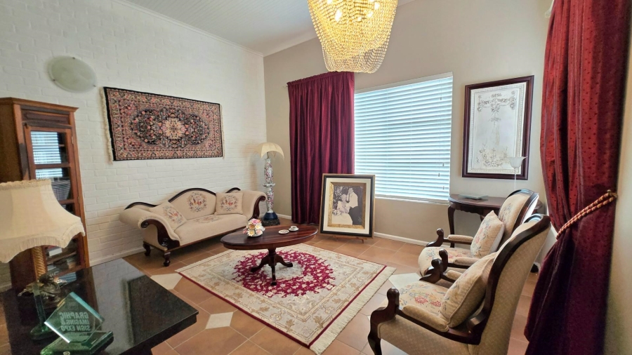 4 Bedroom Property for Sale in Kleinbaai Western Cape